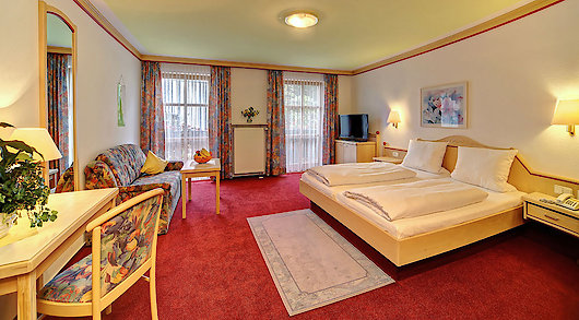 Gemütliches Zimmer der Kategorie A im Hotel Kapfhammer in Zwiesel